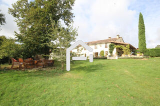  Maison � vendre 8 pi�ces 300 m�