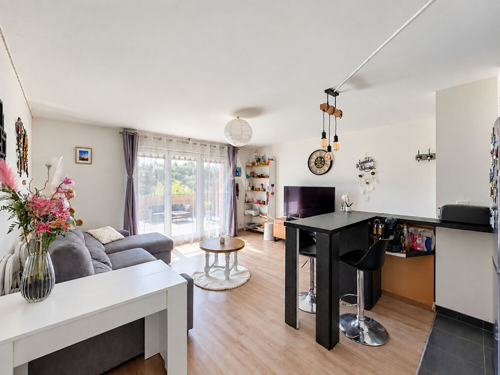 Vente Appartement Coup de coeur ! Appartement situé à Villenoy, à 5 minutes à pieds de la gare de Meaux, 3 pièces, balcon sans vis à vis et au cal Villenoy
