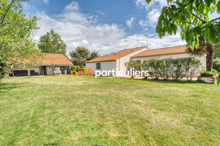  Maison  vendre 8 pices 220 m