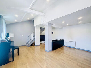  Appartement à louer 3 pièces 58 m²