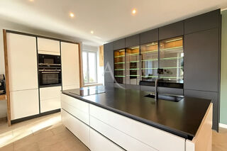  Maison  vendre 6 pices 268 m