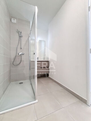  Appartement à louer 2 pièces 42 m²