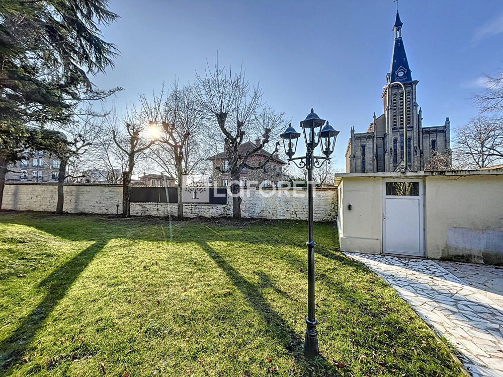Location Maison lgante demeure familiale de 480 m sur un terrain arbor de 2000 m  - Proche Parc des Ibis et RER A Le vesinet