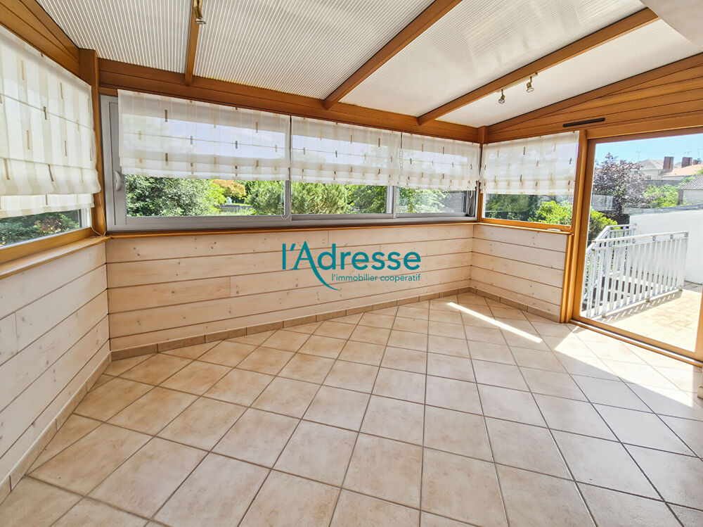 Vente Maison Maison  3 chbres + sous-sol et jardin proche commerces Vallet