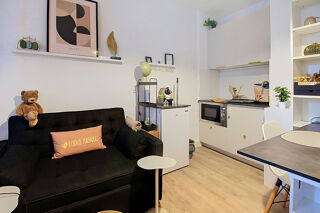 Location Appartement A LOUER EN EXCLUSIVITE - DRAGUIGNAN  STUDIO MEUBLE de 24m2 environ Draguignan