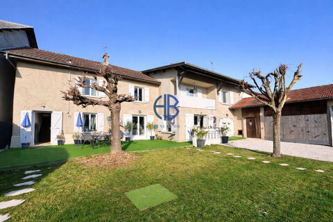   Demeure �l�gante de caract�re 5 chambres dont suite parentale au rez-de-chauss�e situ�e � Colombe (38) Maison - 7 pi�ce(s) - 211 m�