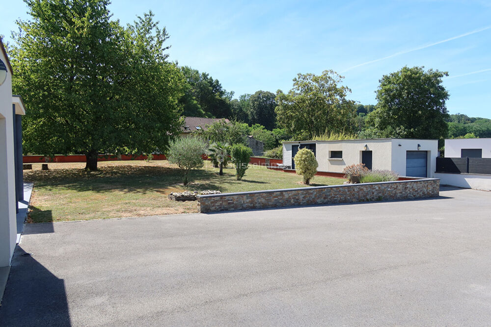Maison d'architecte Geneuille 6 pièce(s) 145 m2