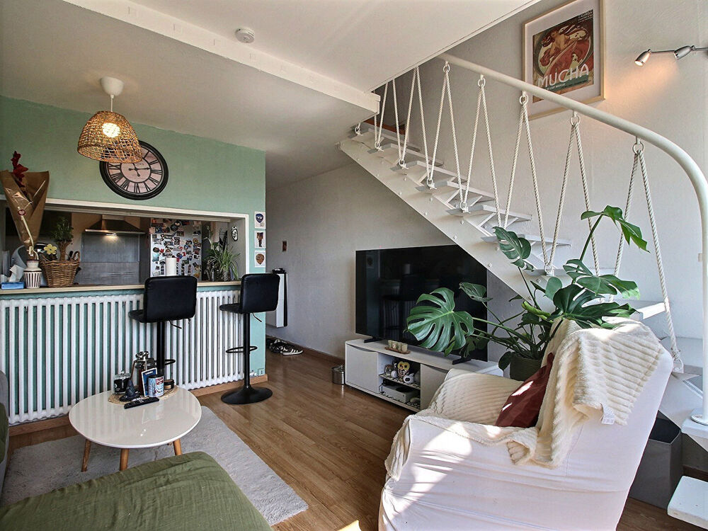 Vente Appartement Appartement T2 bis avec balcon parking au pied de la résidence Avignon