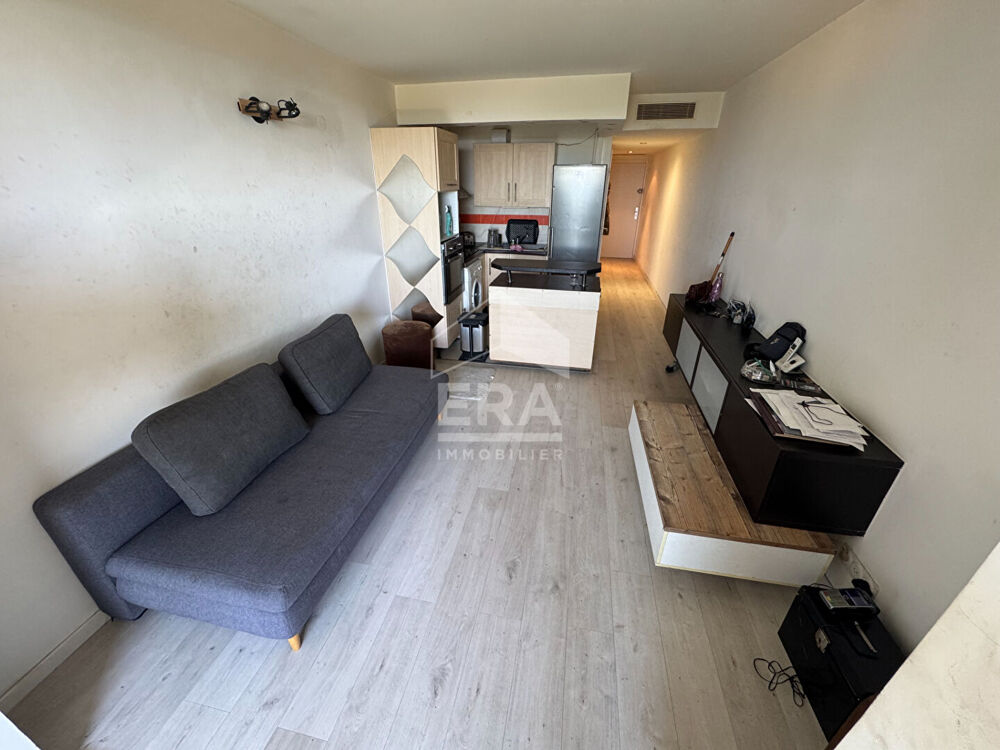 Studio avec coin nuit de 37 m² - Vue mer - Saint-Laurent-du-Var