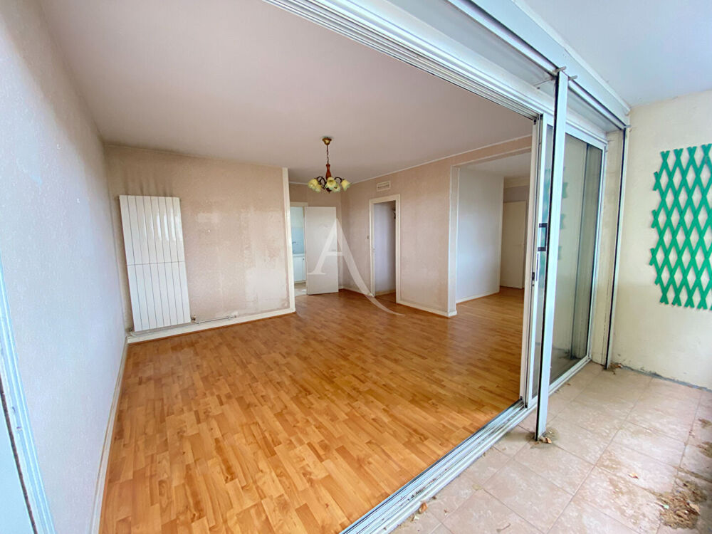 Vente Appartement Appartement 3 pièces avec balcon, loggia et garage Rochefort