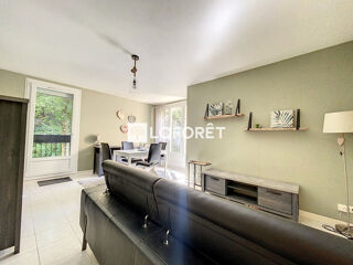  Appartement à louer 3 pièces 66 m²