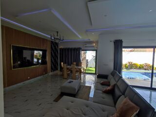  Maison � vendre 4 pi�ces 250 m� Saly