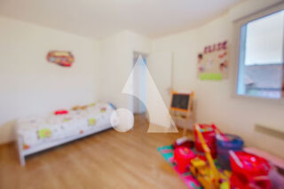  Immeuble � vendre 6 pi�ces 251 m�