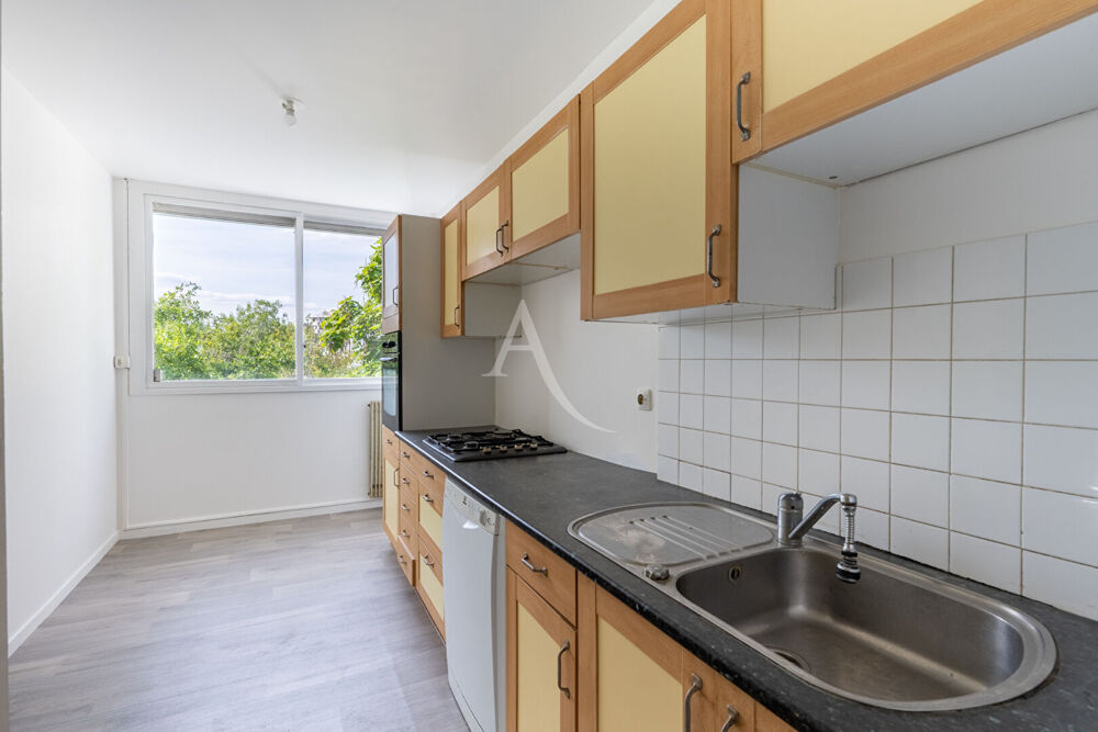 Vente Appartement APPARTEMENT LUMINEUX 3P - CERGY - Résidence récemment isolée ! Cergy