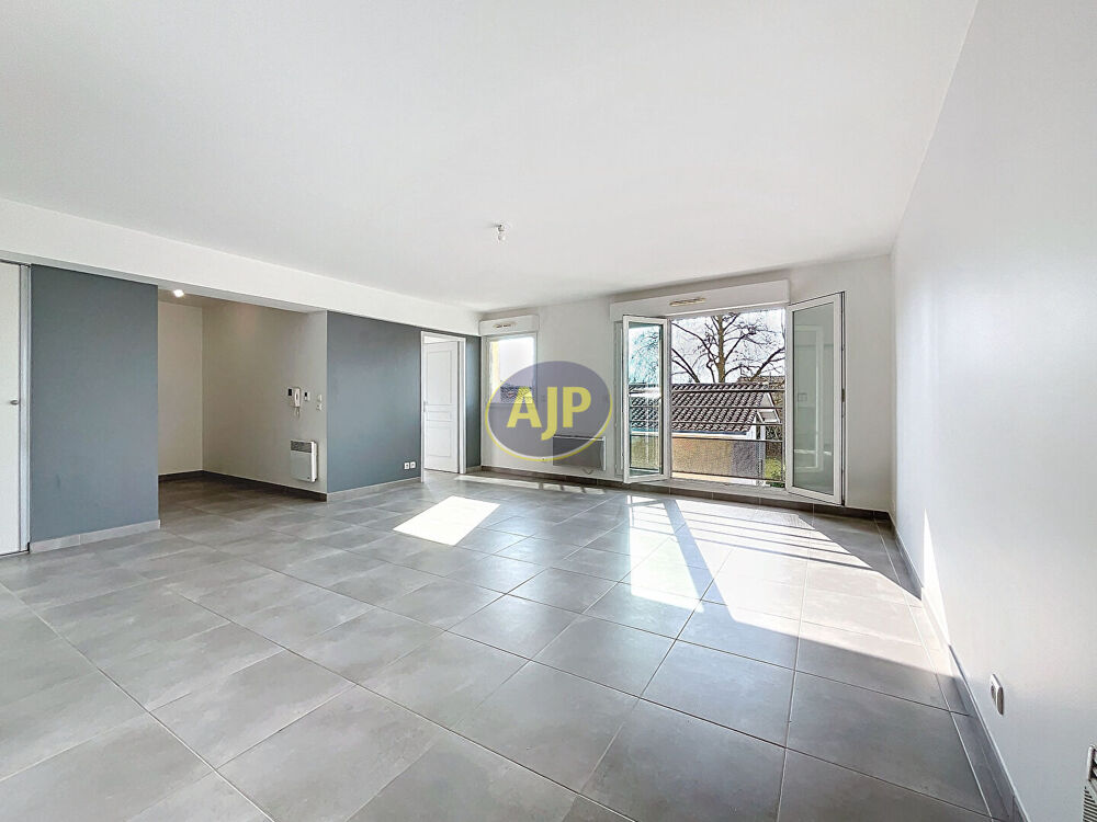 T3 74 m² résidence récente