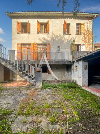  Maison  vendre 7 pices 230 m