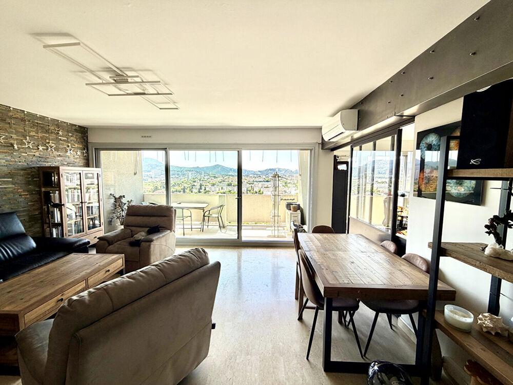 Appartement Marseille 5 pièce(s) 108 m2 VUE MER, TERRASSE
