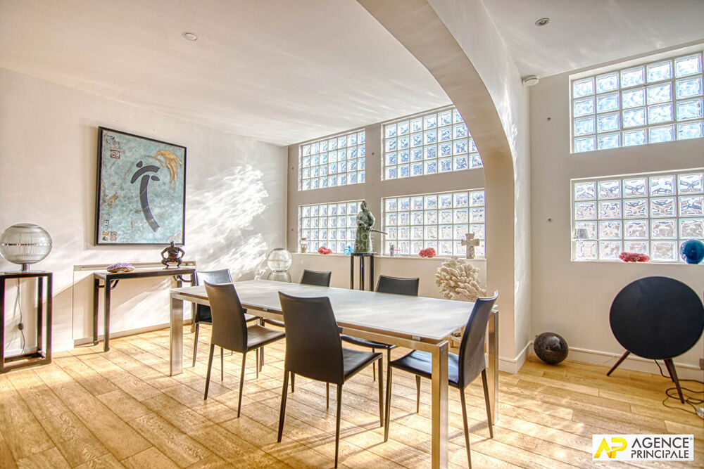 Vente Appartement Versailles Notre-Dame les Prés - Appartement 8 pièces de 322 m² situé au 1er étage avec terrasse + 2 places de parking Versailles