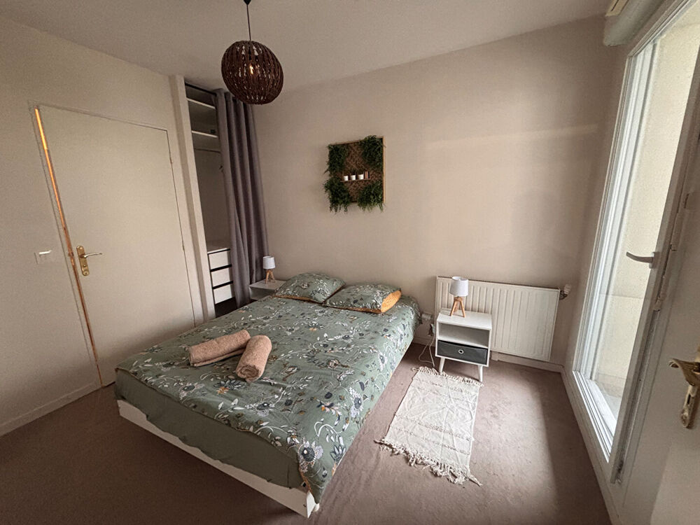 Location Appartement Appartement  4 pièce(s) 77.73 m2 Meublé Massy