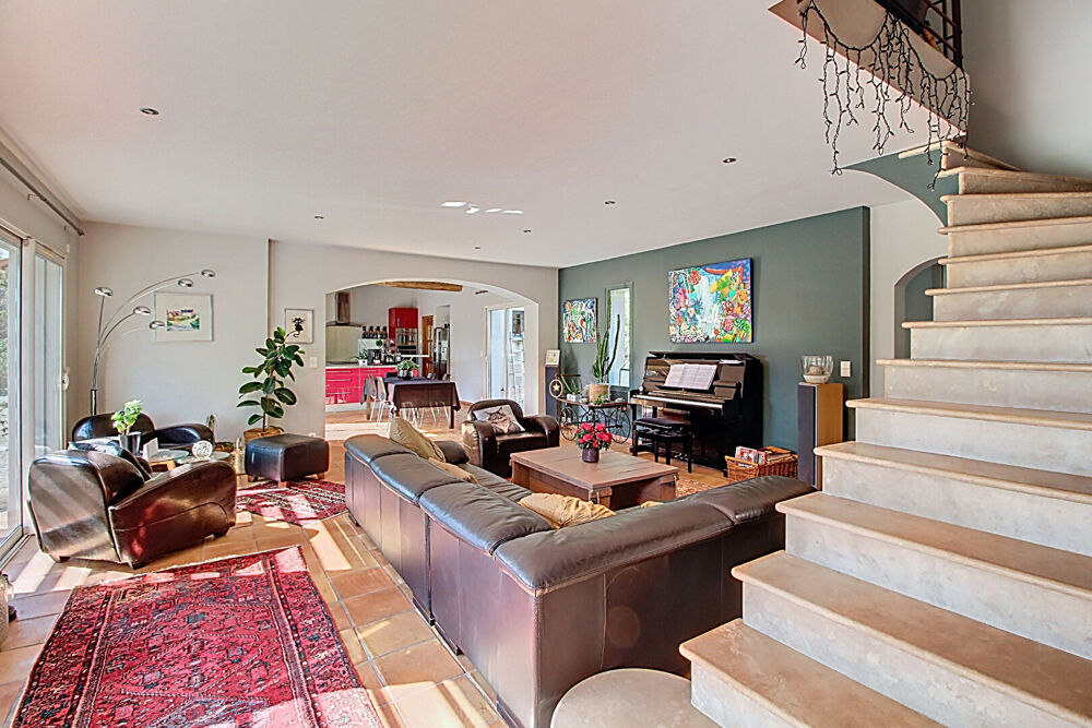 � vendre  Maison Figani�res (83830)