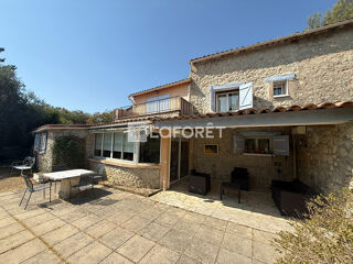 Vente Maison BERGERIE A FAYENCE  DANS UN HAMEAU  3+1pièce(s) 100 m2 avec 60m² de dépendances et très belle piscine Fayence