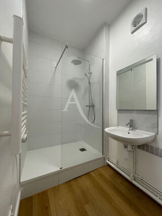  Appartement à louer 1 pièce 25 m²