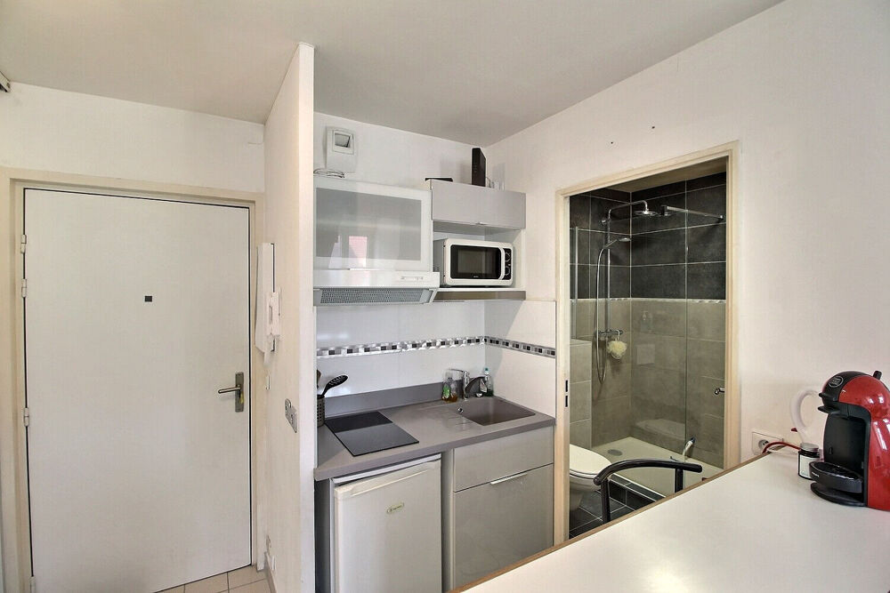 Studio Massy , centre ville, 26.26 m2 Carrez - 28,88 m² au sol