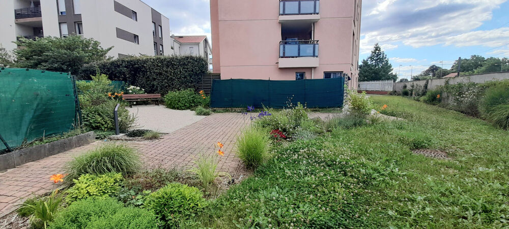 Vente Appartement MEYZIEU CENTRE GARE T3 balcon garage Meyzieu