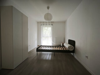  Appartement à louer 3 pièces 66 m²