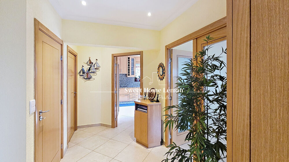 Vente Maison Maison Douvaine 7 pièce(s) 200 m2 Douvaine