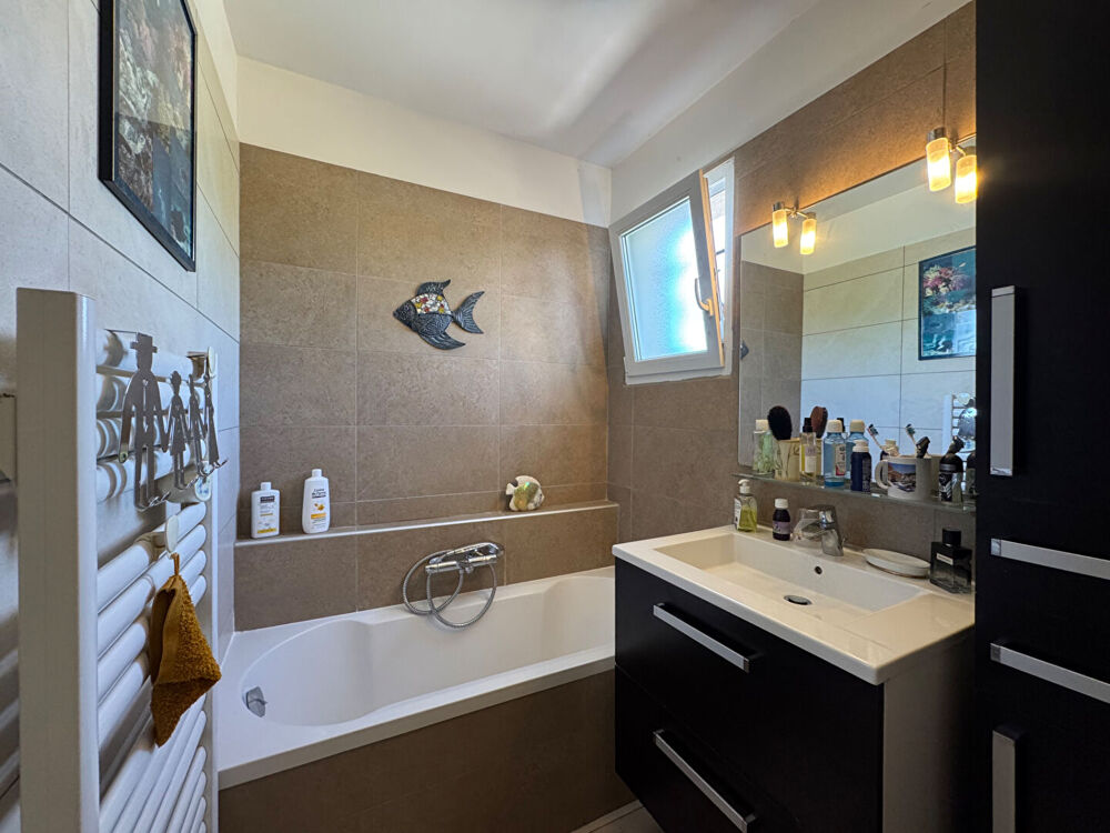 à vendre  Maison Saint-Cyr-sur-Mer (83270)
