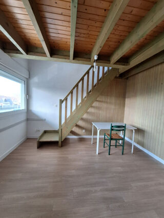 Appartement à louer 2 pièces 31 m²