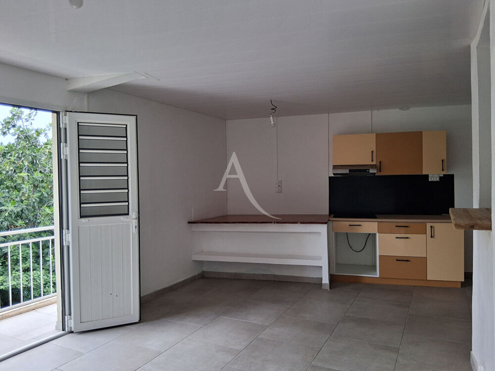 Appartement Saint Esprit 1 pièce 30.11 m2