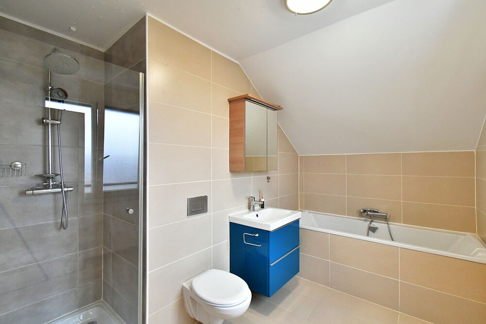 � vendre  Maison Cessy (01170)