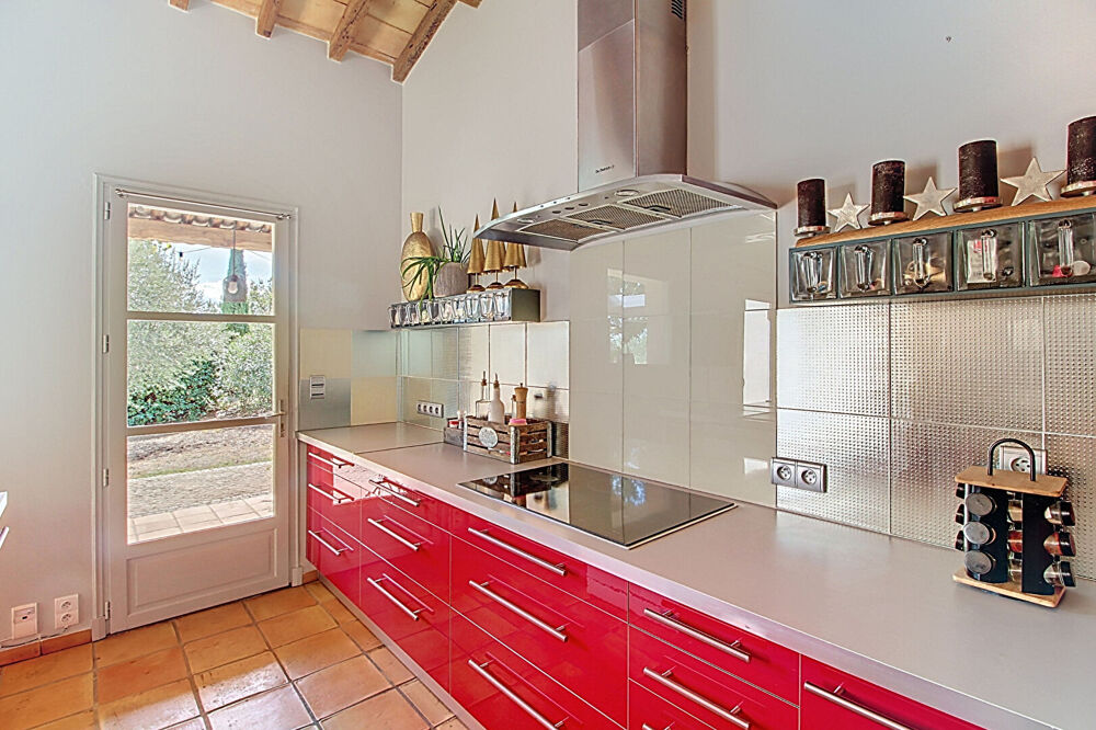 � vendre  Maison Figani�res (83830)