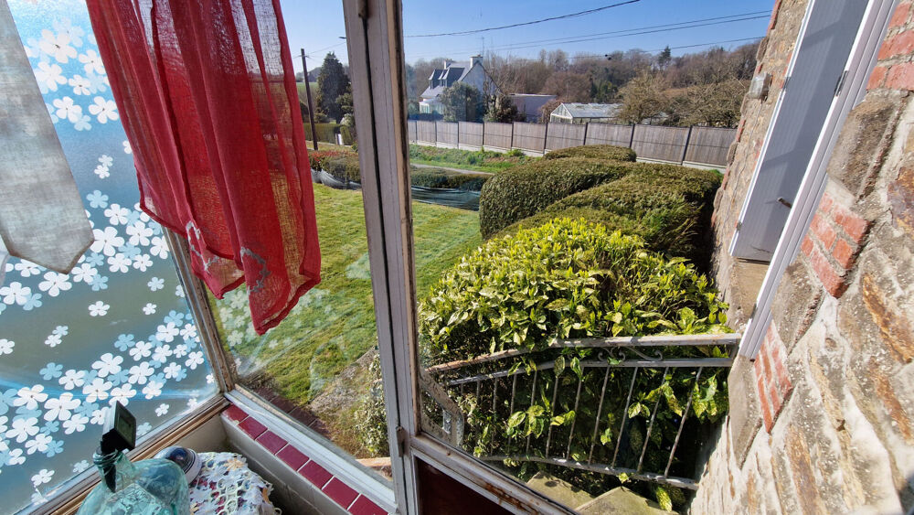 CÔTES D'ARMOR Maison de campagne en pierre de 3 chambres, avec sous-sol/atelier, jardin et terrain.