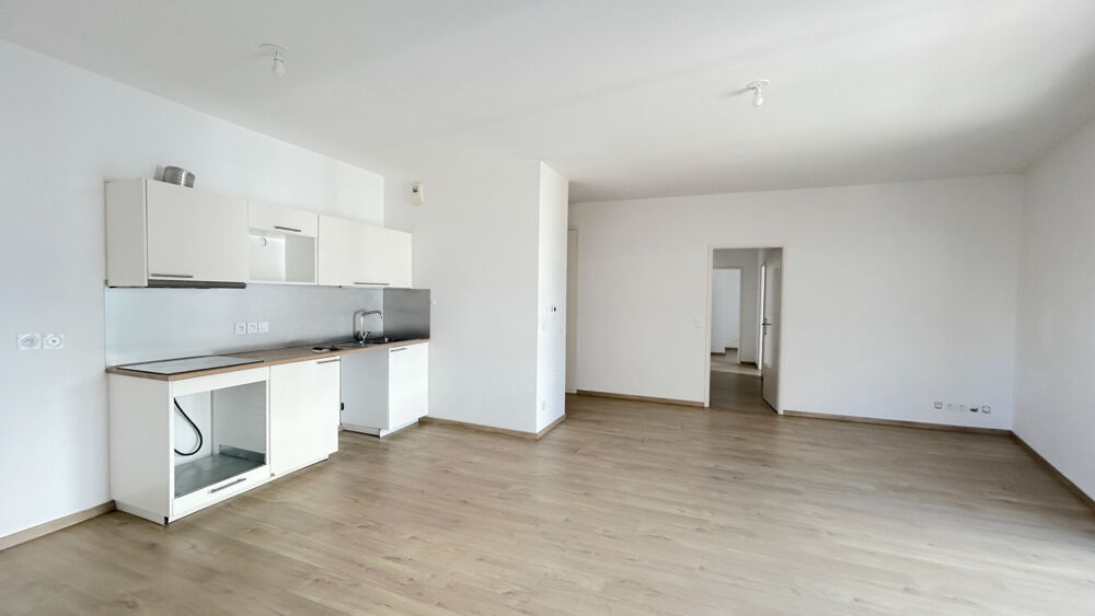 Location Appartement A LOUER APPARTEMENT DE TYPE 4 AVEC TERRASSE - BORDEAUX QUARTIER EURATLANTIQUE Bordeaux