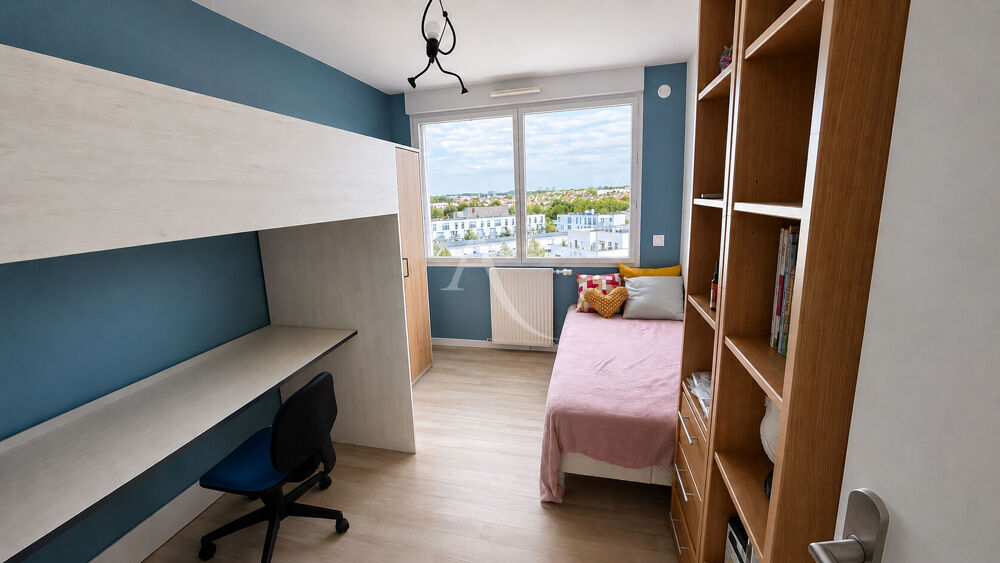 Appartement T4 lumineux avec vue dégagée - stationnement sous-sol