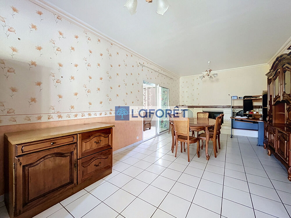 Maison Wassy 6 pièce(s) 198,49 m2