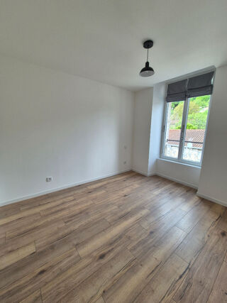  Appartement à louer 3 pièces 46 m²