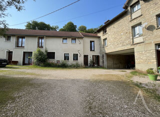  Immeuble à vendre 15 + pièces 337 m²