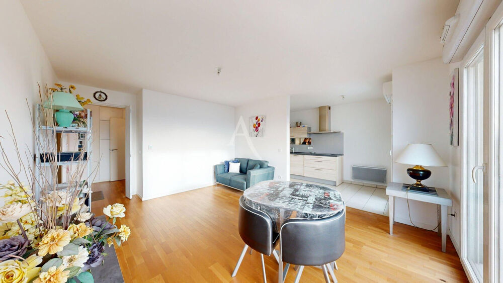 Vente Appartement Superbe T3 au dernier étage avec terrasse et vue dégagée Cergy