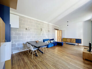  Appartement à louer 3 pièces 87 m²