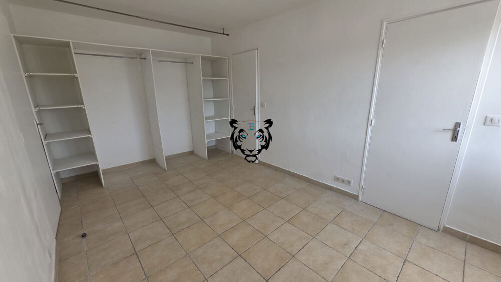 LOCATION T3 AVEC JARDIN-PUGET SUR ARGENS