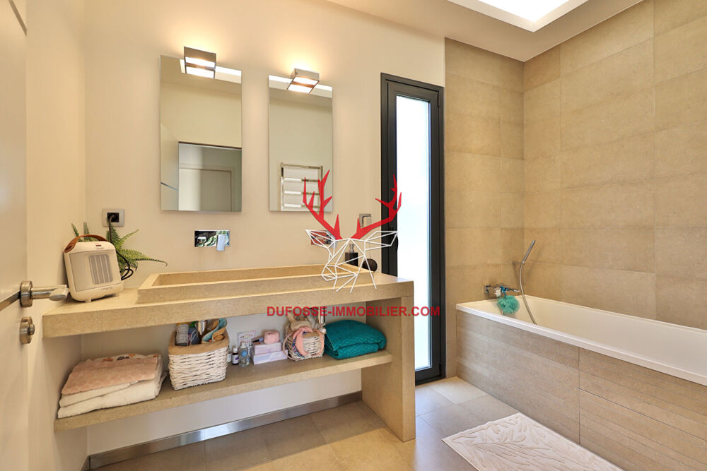 � vendre  Maison Saint-Cyr-au-Mont-d'Or (69450)