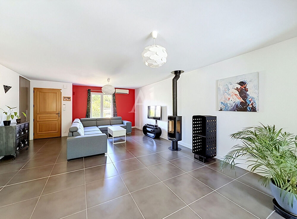 Location Maison Maison Fontaine Guerin 6 pièce(s) 176.09 m2 Les bois d anjou