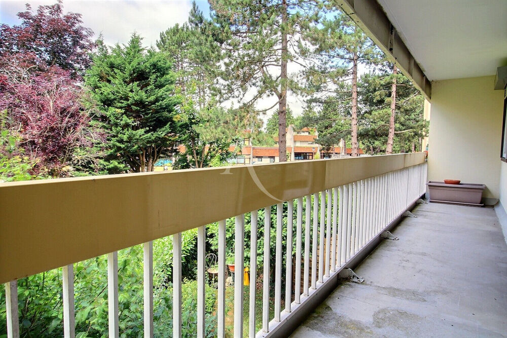 Appartement 4 pièces 83 m² · à Elancourt · 83 m² · 210 000 €