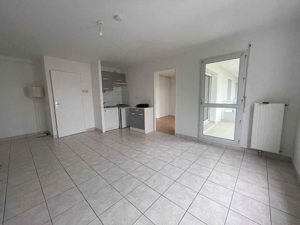 A vendre à Vannes Appartement une chambre, une place de parking, une cave, ascenseur