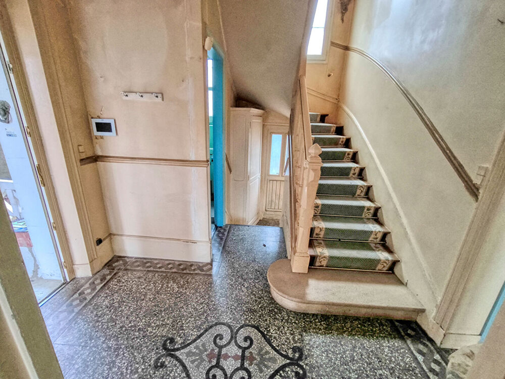 Vente Maison Meulière 5 chambres 135 m² + dépendance de 30 m² sur terrain de 1130 m² avec piscine Wissous