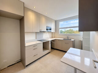  Appartement à louer 3 pièces 72 m²
